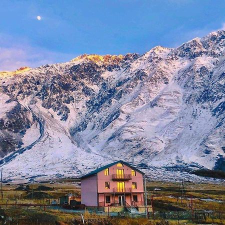 Hotel Diamond Kazbegi Buitenkant foto