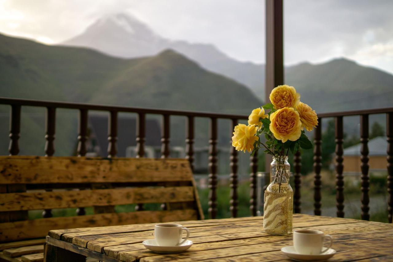 Hotel Diamond Kazbegi Buitenkant foto