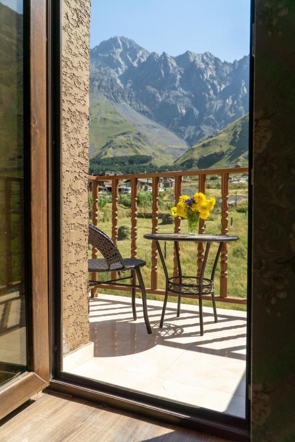Hotel Diamond Kazbegi Buitenkant foto