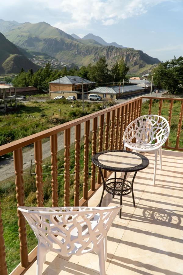 Hotel Diamond Kazbegi Buitenkant foto