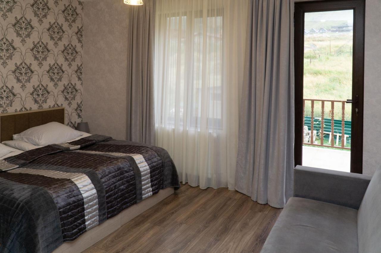 Hotel Diamond Kazbegi Buitenkant foto